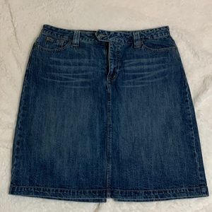 Women’s Drew Denim Skirt.
